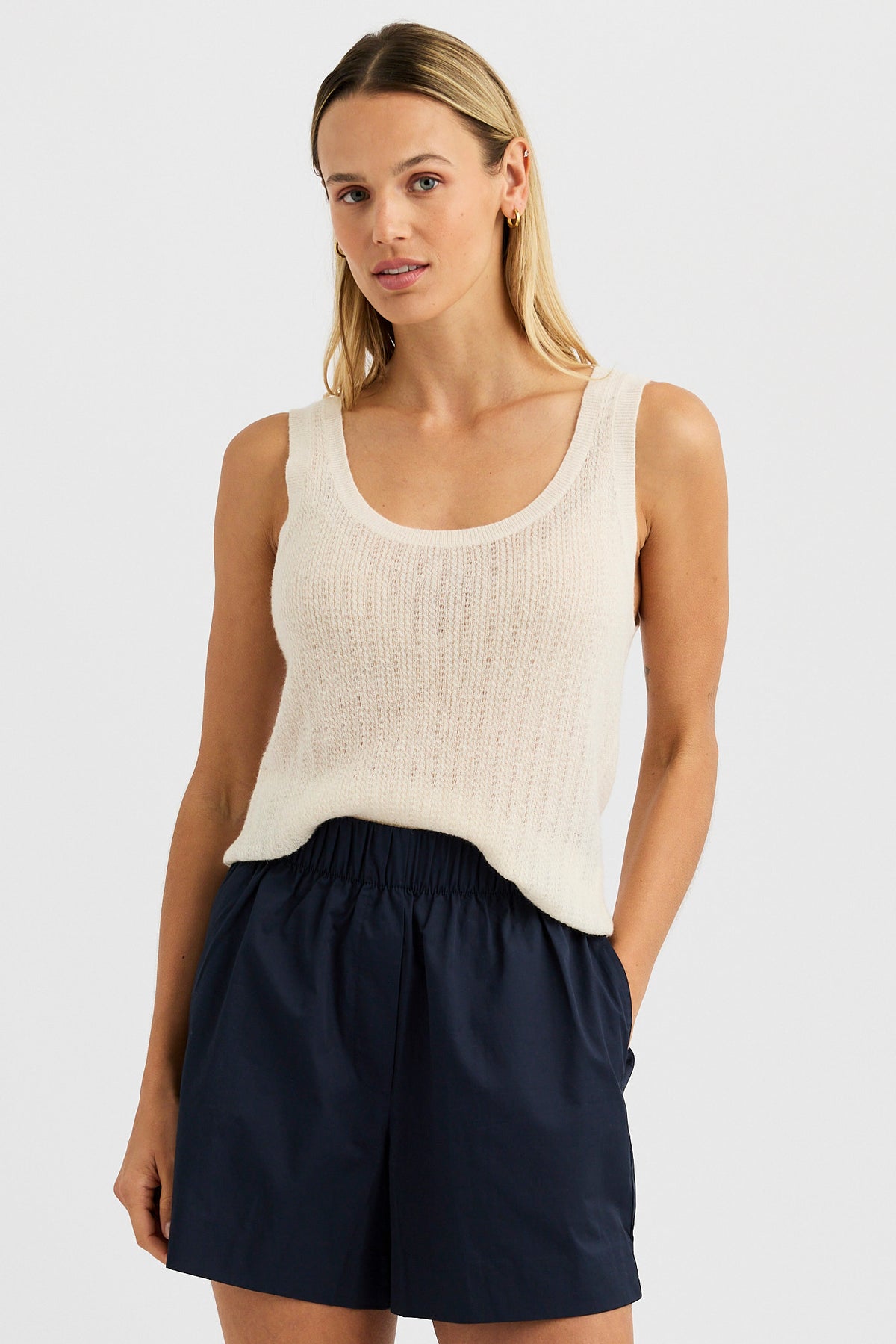 Opal Tank – One Grey Day